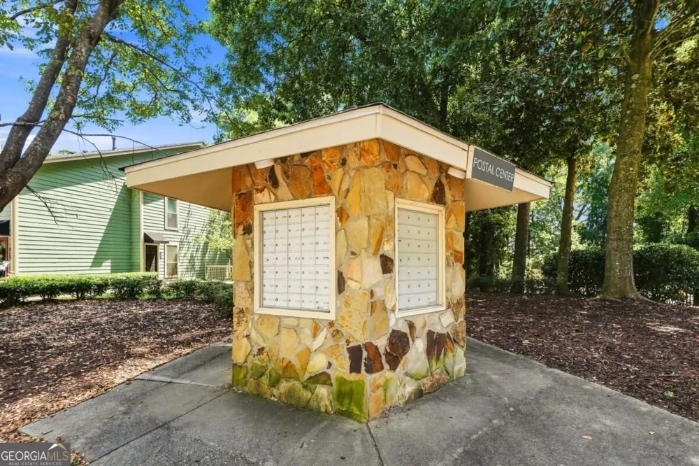 1003 Canyon Point CIR Roswell, GA 30076