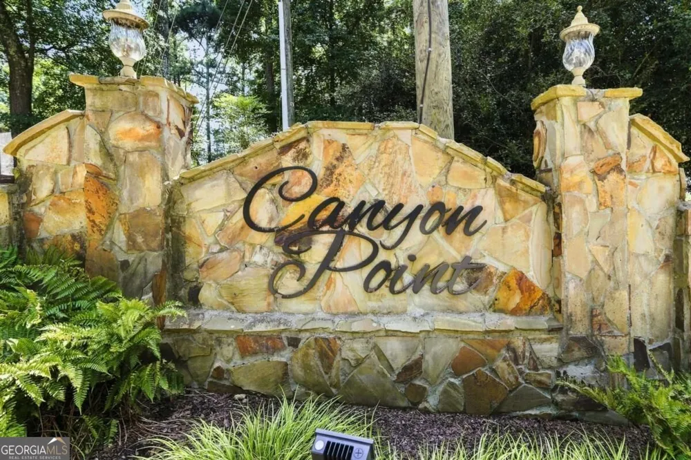 1003 Canyon Point CIR Roswell, GA 30076