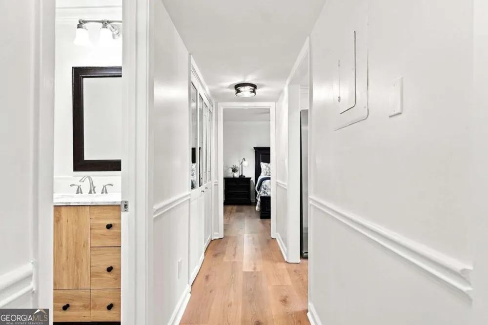1003 Canyon Point CIR Roswell, GA 30076