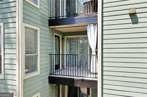 1003 Canyon Point CIR Roswell, GA 30076