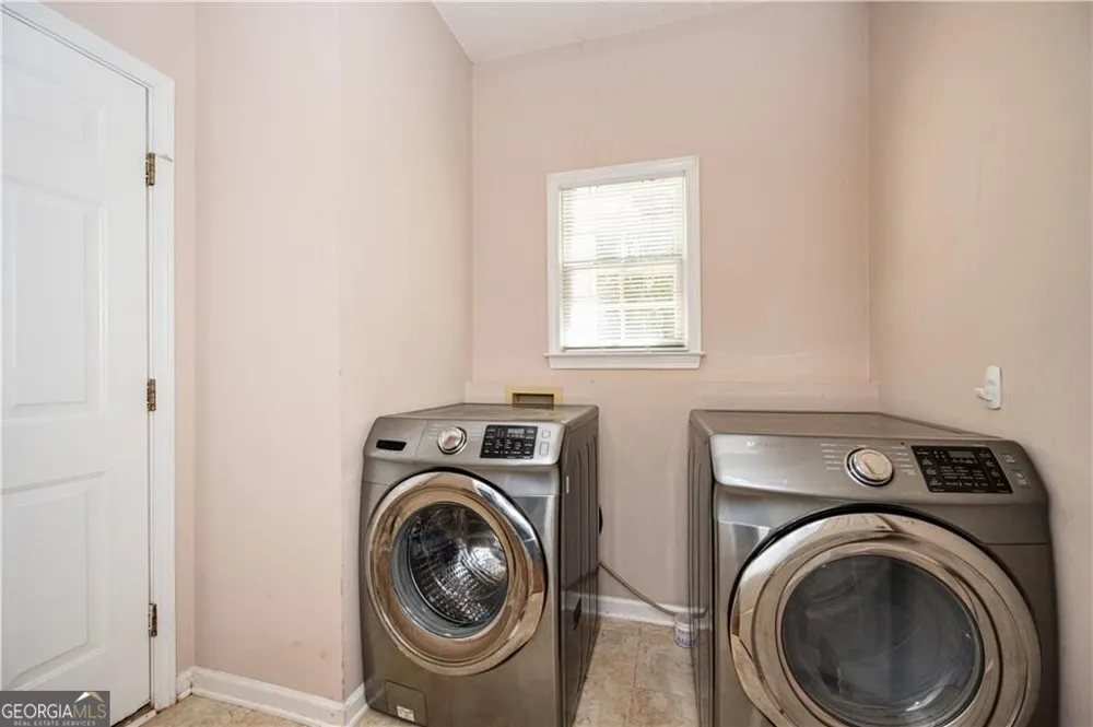 105 Celia CT Alpharetta, GA 30022