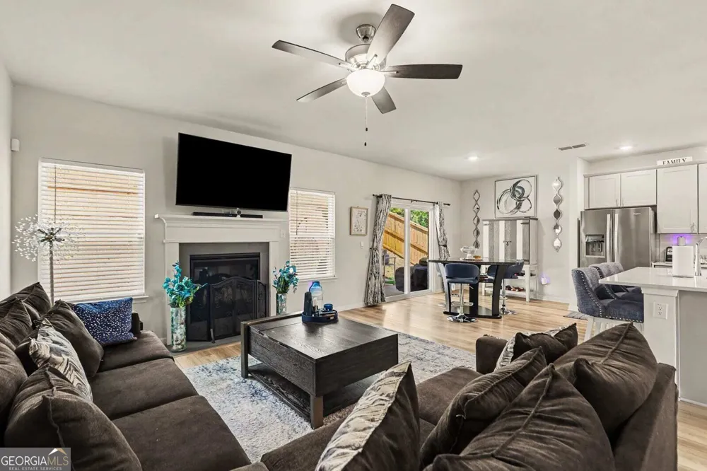 7789 Richmond TRL Fairburn, GA 30213