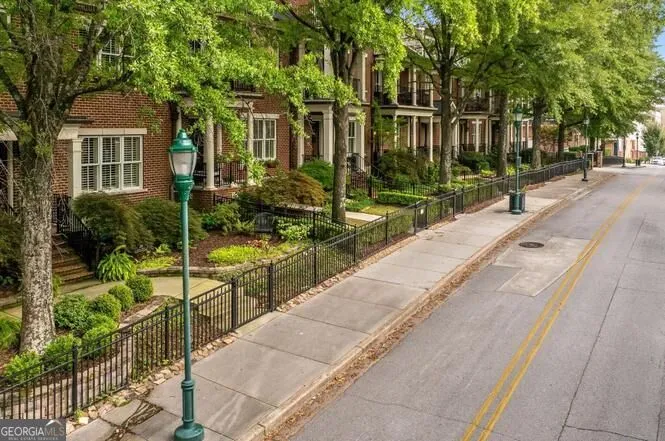 224 Cherry ST Chattanooga, TN 37403
