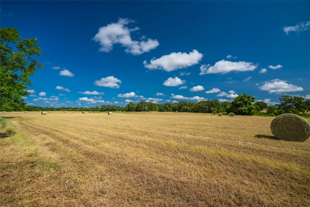 17000 FM 112 Thrall, TX 76578