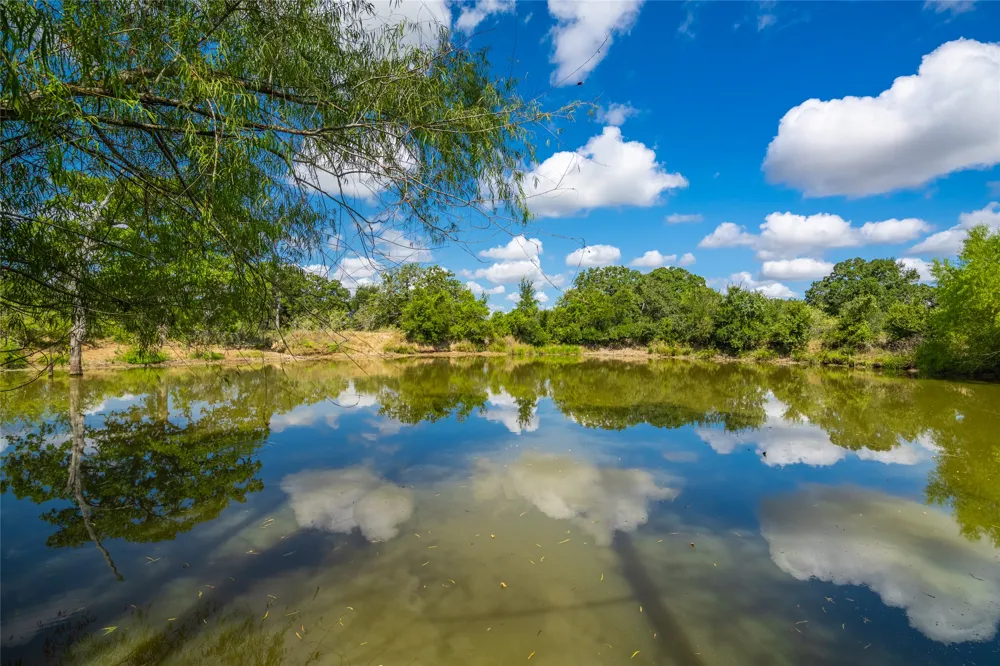 17000 FM 112 Thrall, TX 76578