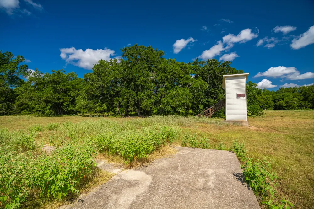 17000 FM 112 Thrall, TX 76578