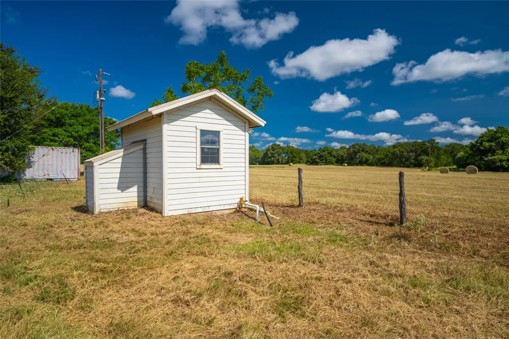 17000 FM 112 Thrall, TX 76578