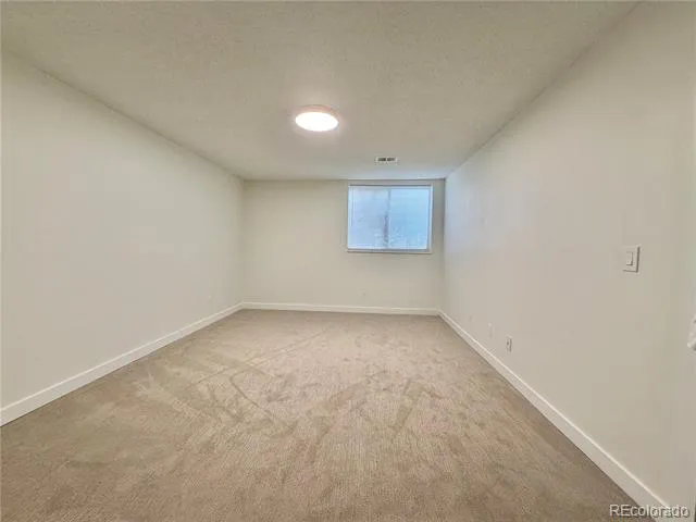 3093 S Ursula Circle #102 Aurora, CO 80014
