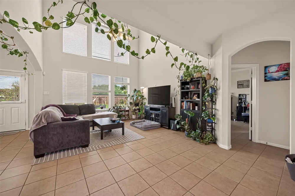 121 Fairport Court Dickinson, TX 77539
