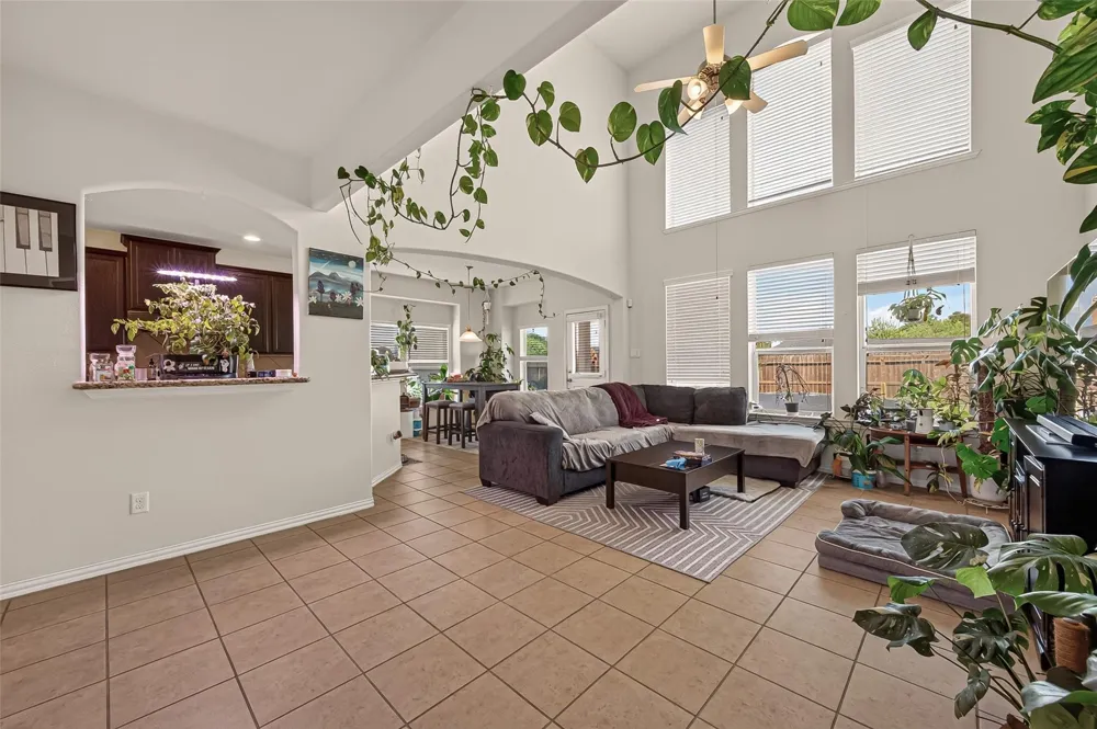 121 Fairport Court Dickinson, TX 77539