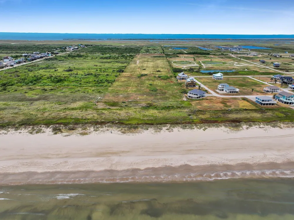 552 87 Highway Crystal Beach, TX 77650