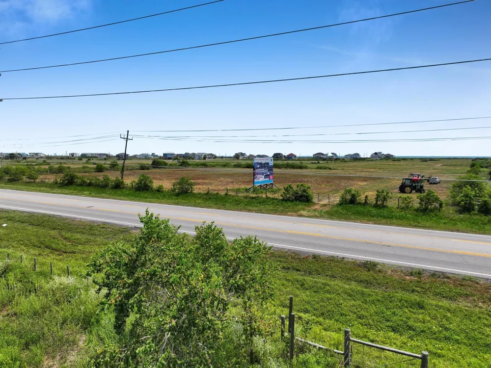 552 87 Highway Crystal Beach, TX 77650
