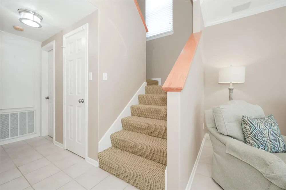 543 Sunset Circle Galveston, TX 77554