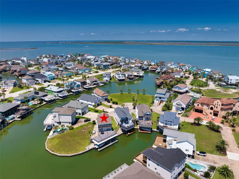 543 Sunset Circle Galveston, TX 77554