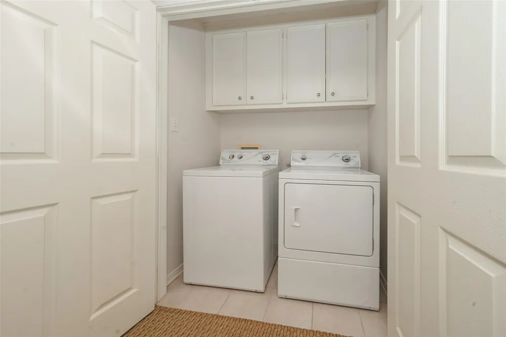 543 Sunset Circle Galveston, TX 77554