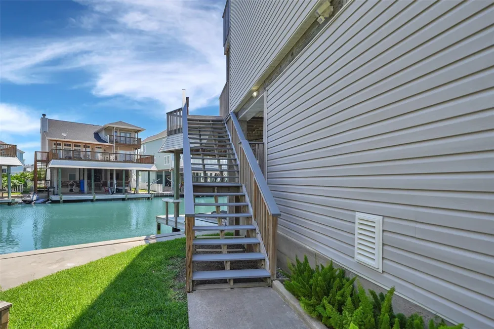 543 Sunset Circle Galveston, TX 77554