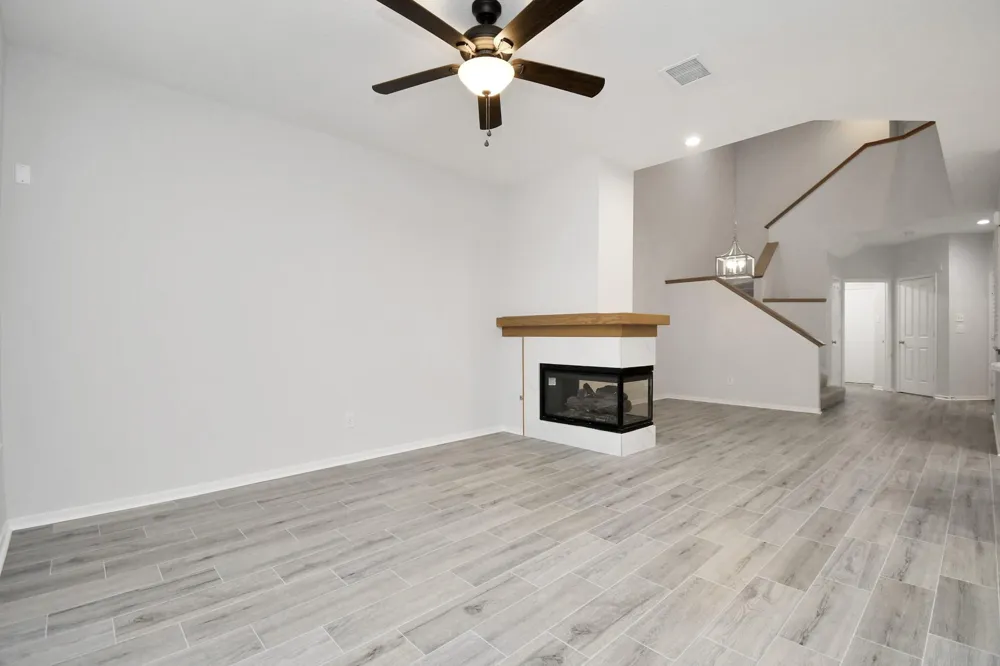 60 Lakeridge Court The Woodlands, TX 77381