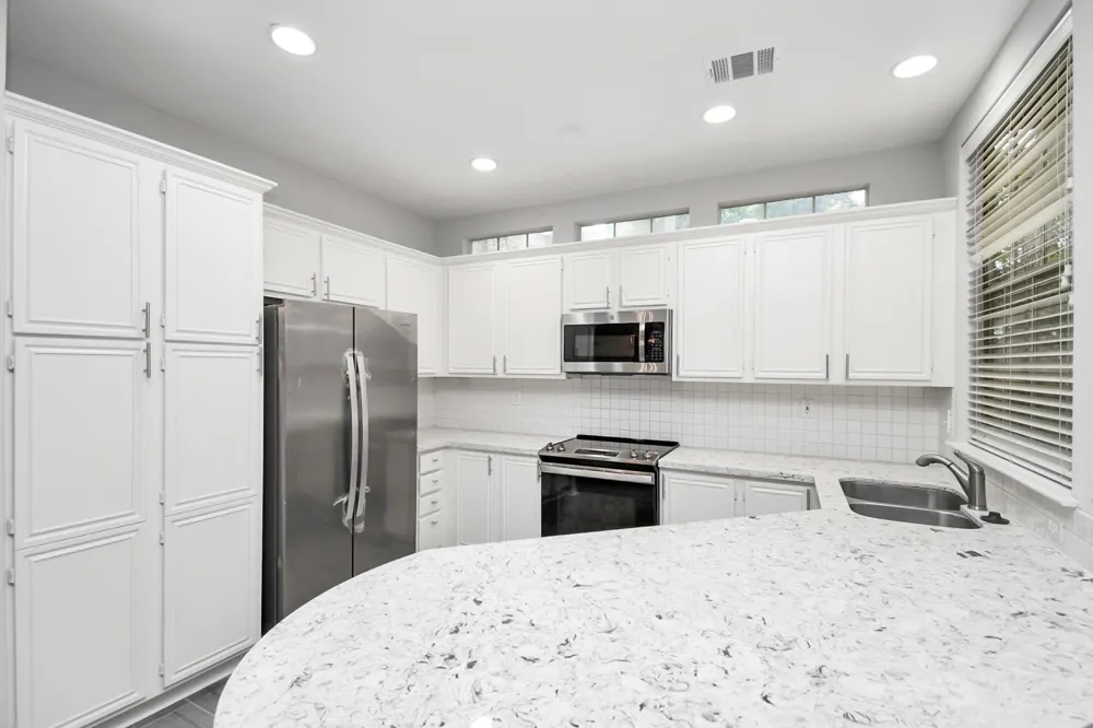 60 Lakeridge Court The Woodlands, TX 77381