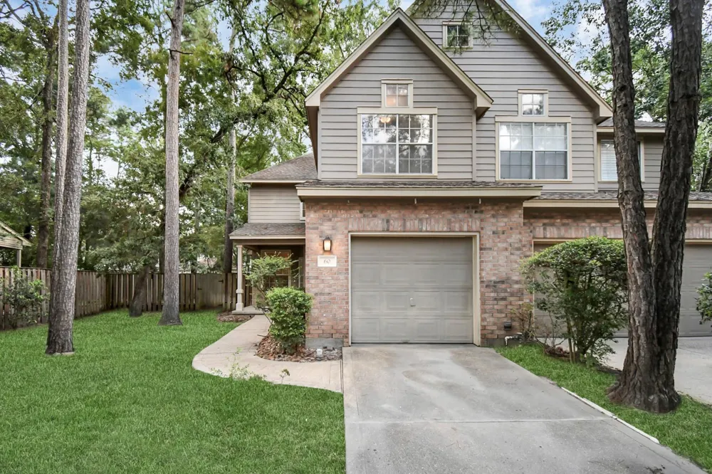 60 Lakeridge Court The Woodlands, TX 77381