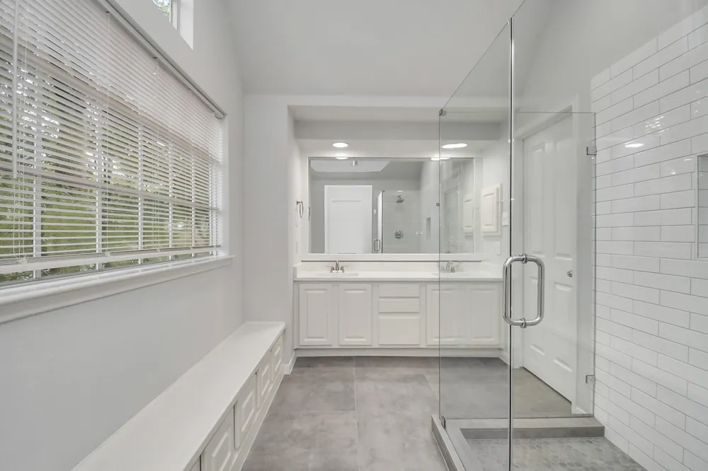 60 Lakeridge Court The Woodlands, TX 77381