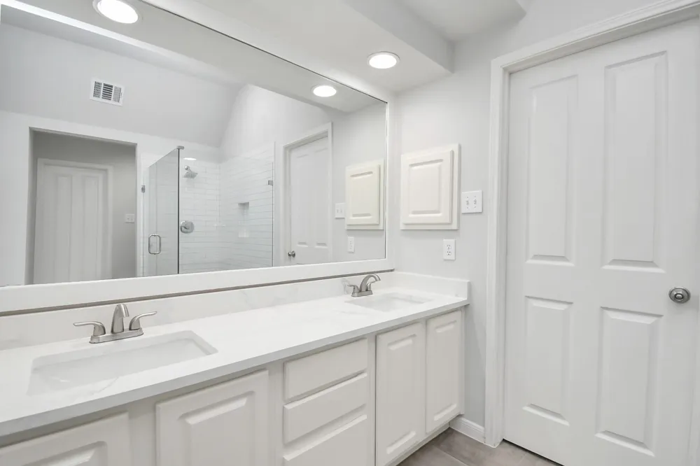 60 Lakeridge Court The Woodlands, TX 77381