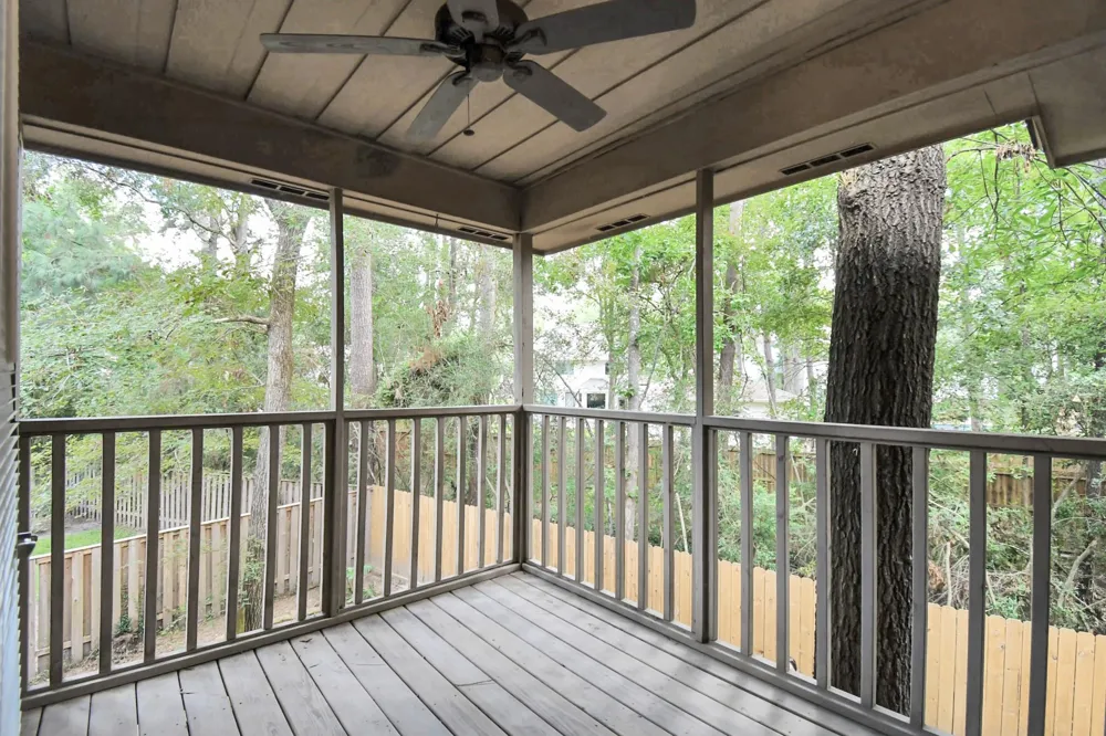 60 Lakeridge Court The Woodlands, TX 77381