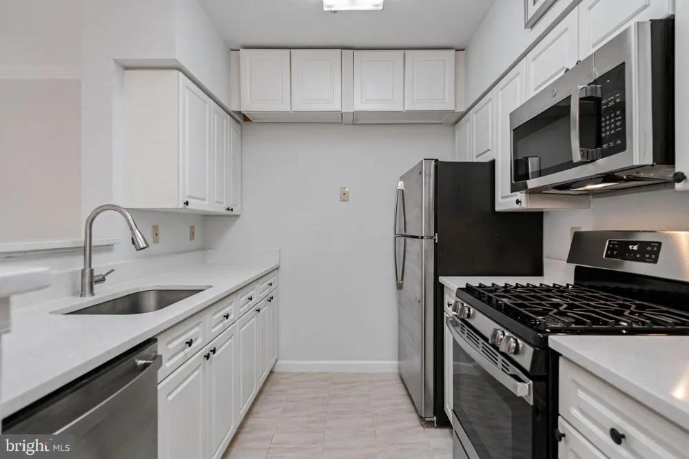 12913 ALTON SQUARE #320 Herndon, VA 20170