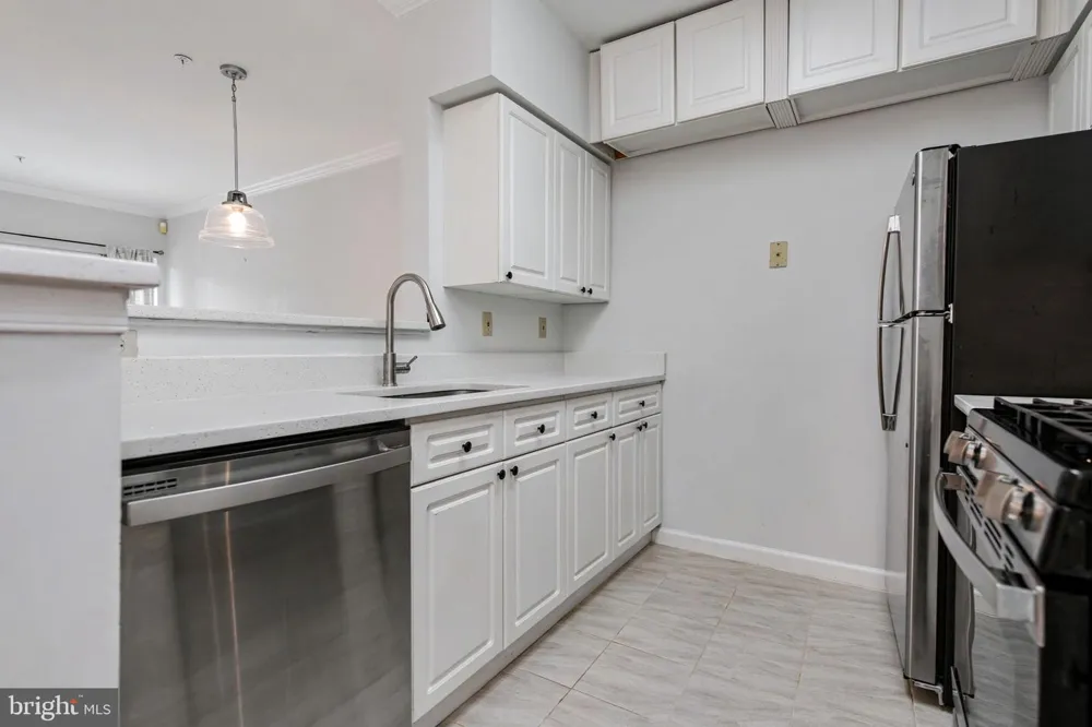 12913 ALTON SQUARE #320 Herndon, VA 20170