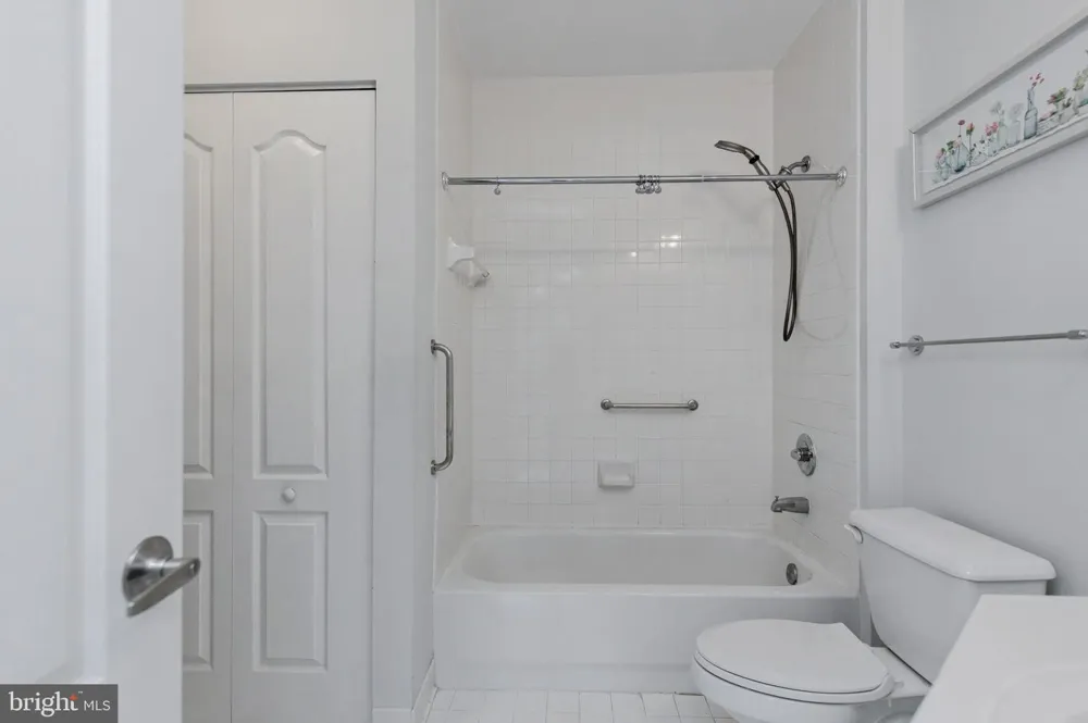12913 ALTON SQUARE #320 Herndon, VA 20170