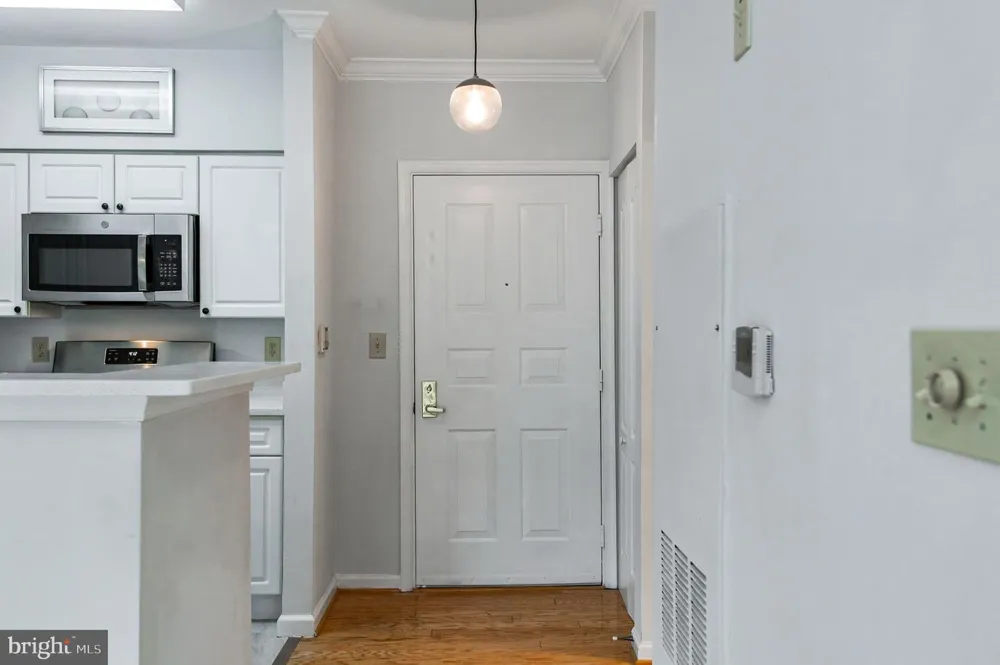 12913 ALTON SQUARE #320 Herndon, VA 20170