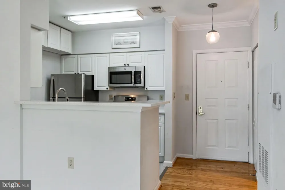 12913 ALTON SQUARE #320 Herndon, VA 20170