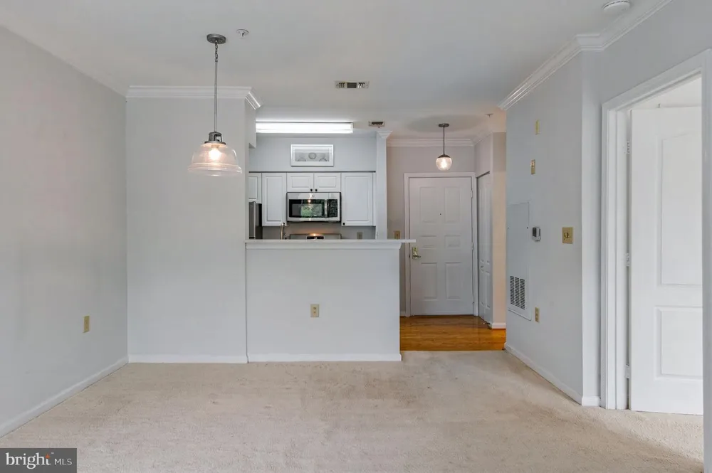 12913 ALTON SQUARE #320 Herndon, VA 20170