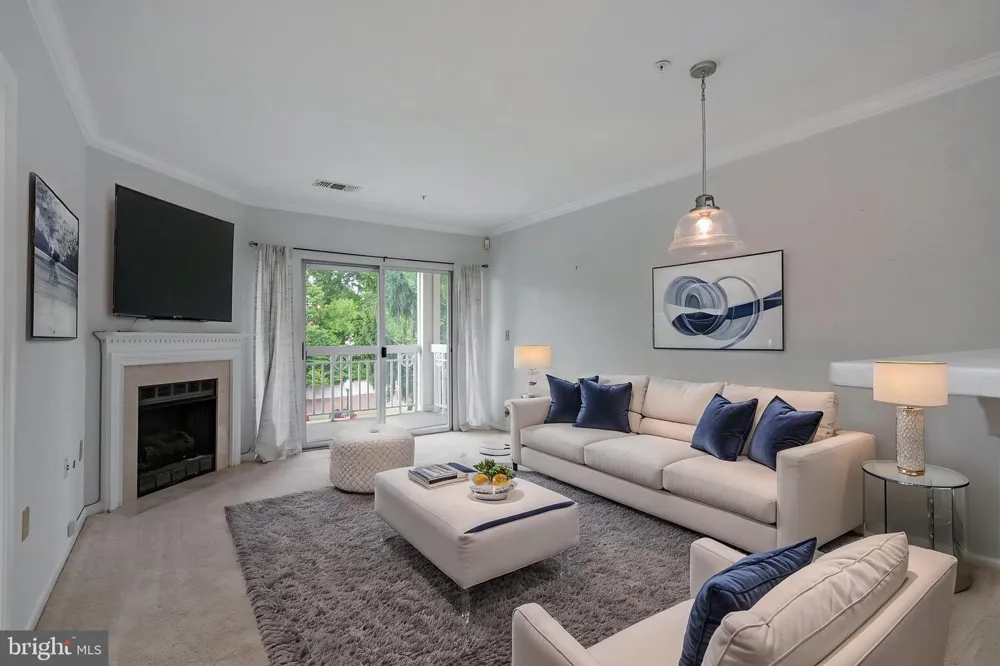12913 ALTON SQUARE #320 Herndon, VA 20170