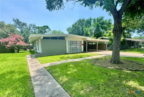 709 Fern Lane