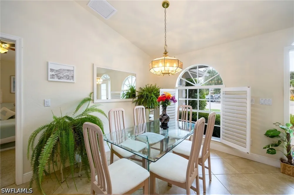Kent Drive Naples, FL 34112