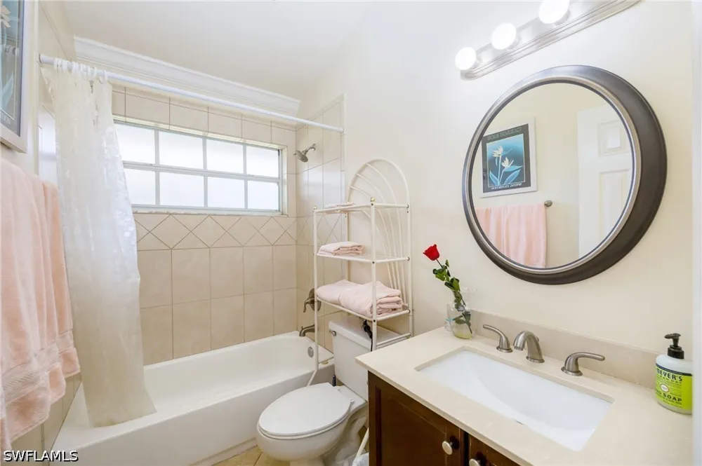 Kent Drive Naples, FL 34112