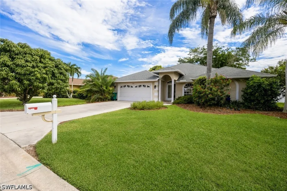 Kent Drive Naples, FL 34112