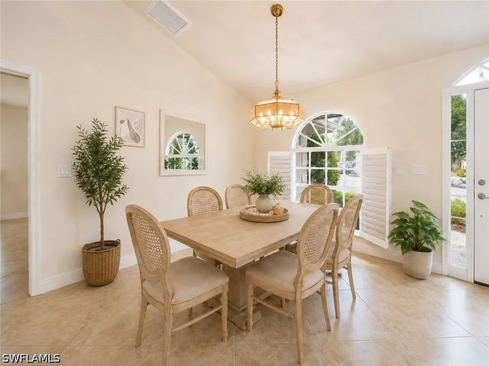 Kent Drive Naples, FL 34112