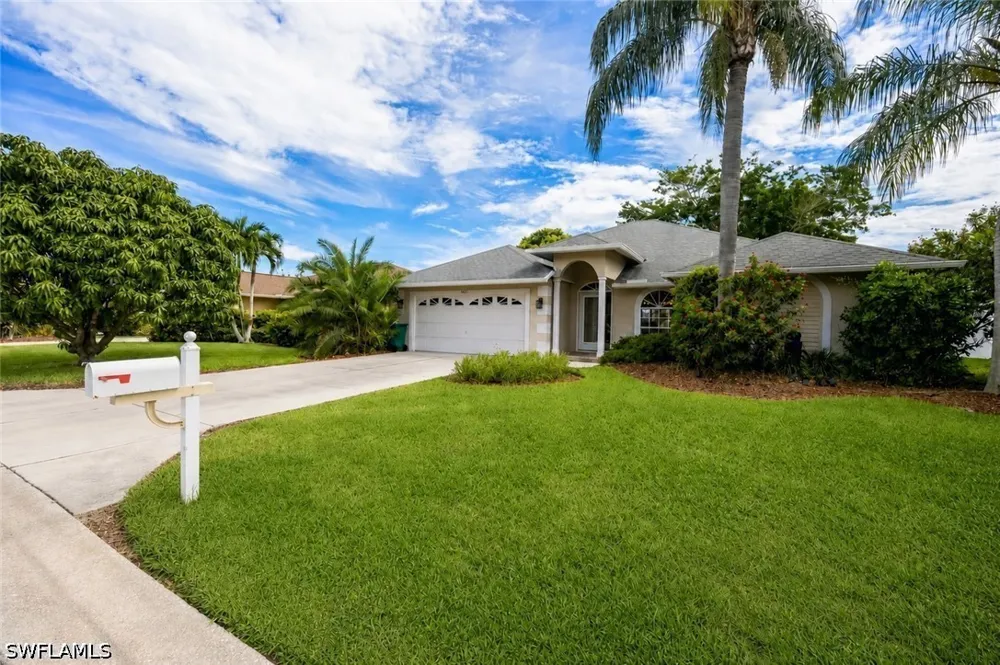 Kent Drive Naples, FL 34112