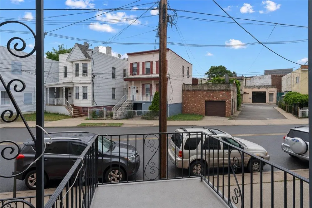1009 PATERSON PLANK RD North Bergen, NJ 07047