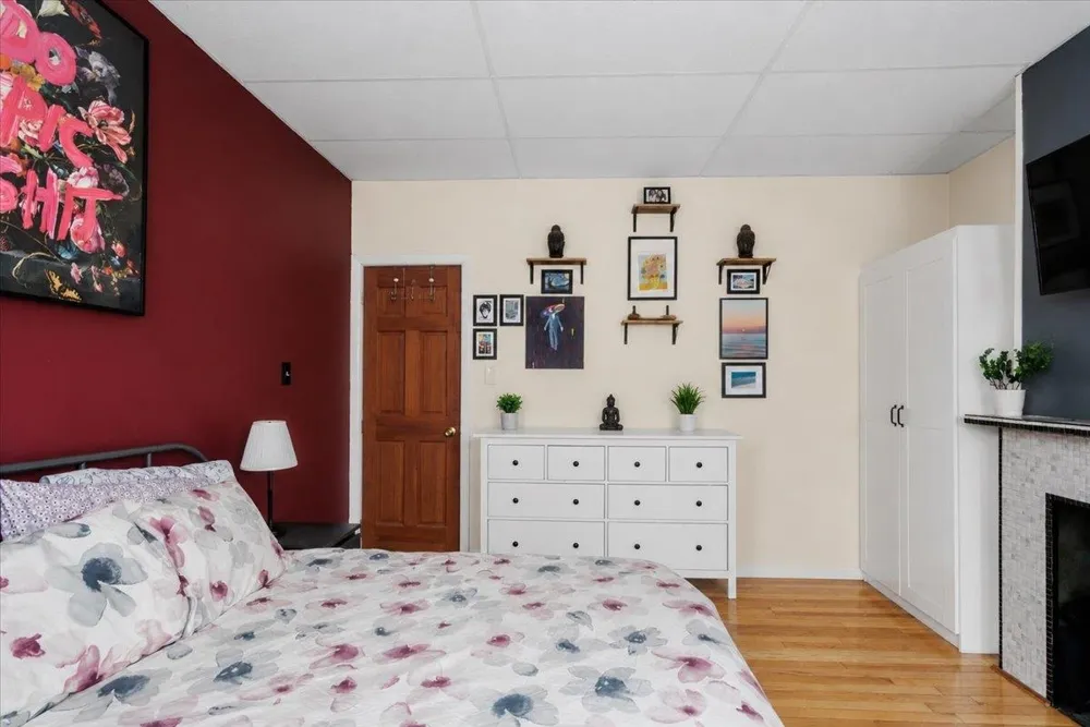 1009 PATERSON PLANK RD North Bergen, NJ 07047