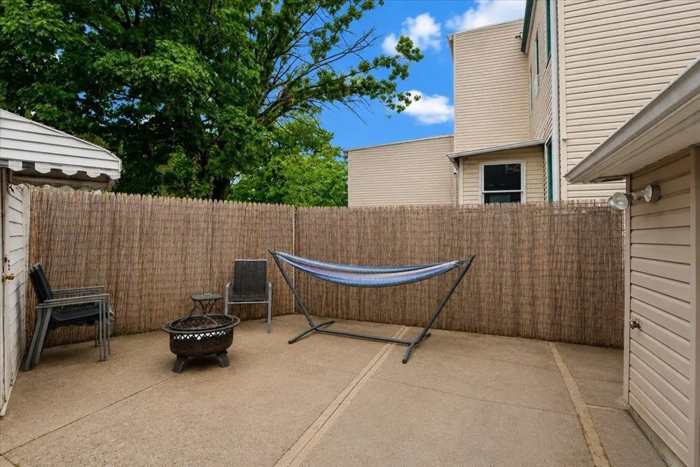 1009 PATERSON PLANK RD North Bergen, NJ 07047
