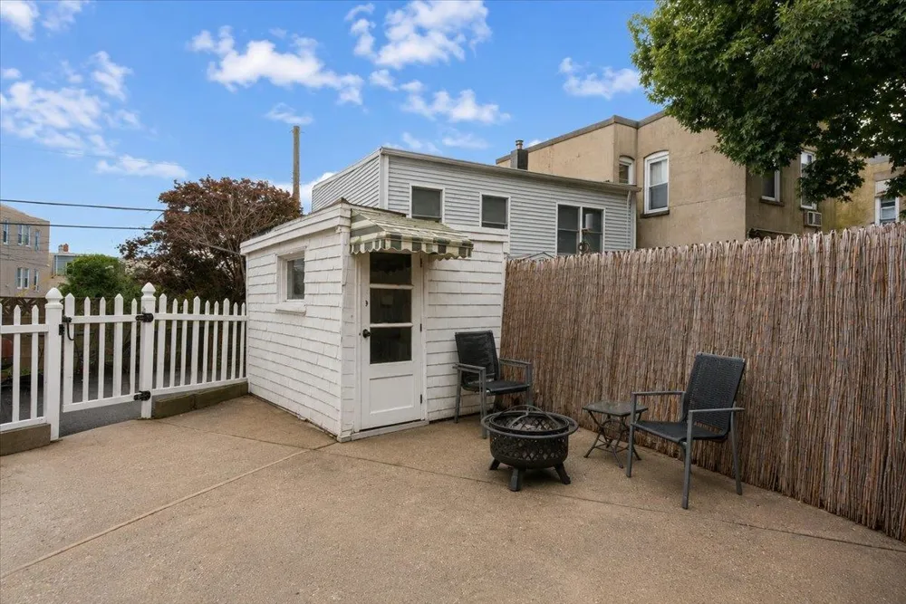 1009 PATERSON PLANK RD North Bergen, NJ 07047