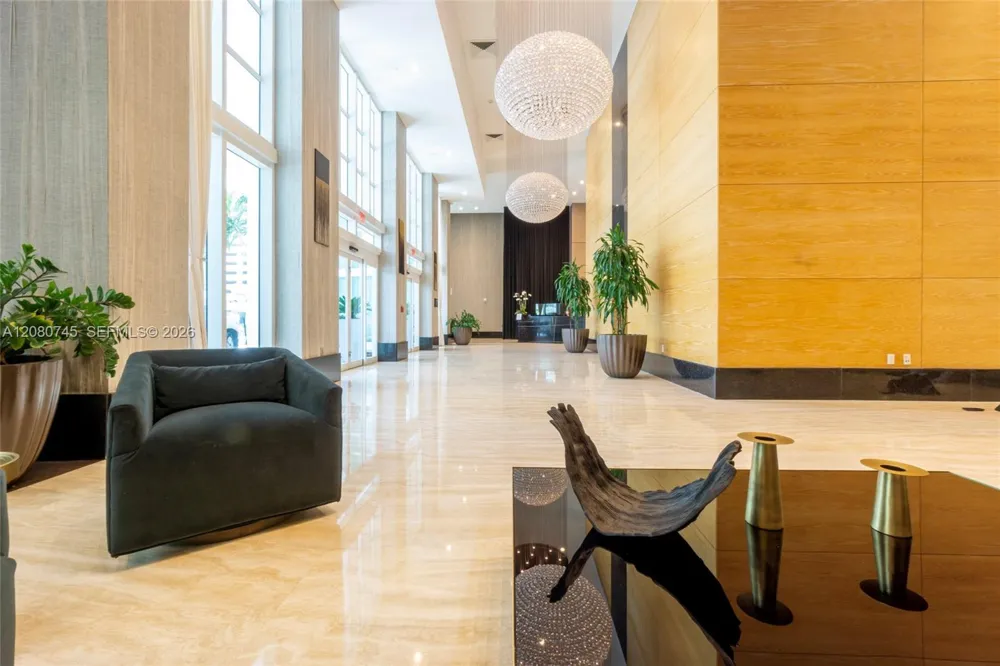 951 Brickell Ave #2407 Miami, FL 33131