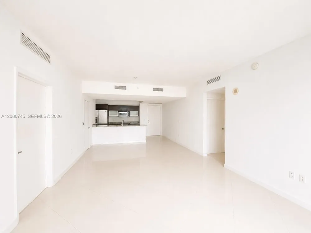 951 Brickell Ave #2407 Miami, FL 33131