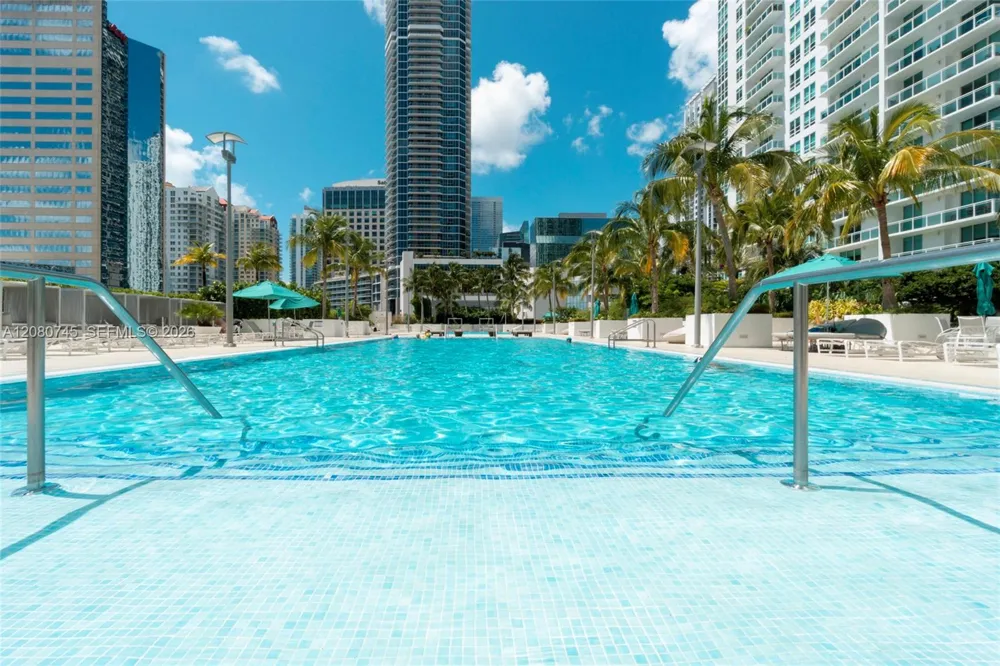 951 Brickell Ave #2407 Miami, FL 33131
