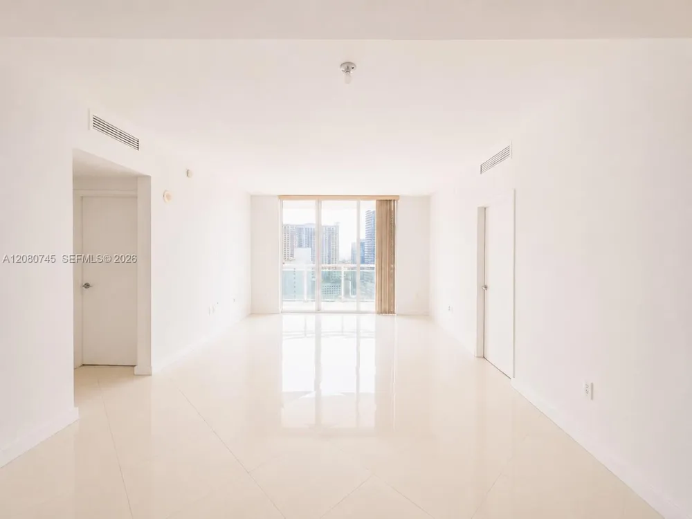 951 Brickell Ave #2407 Miami, FL 33131