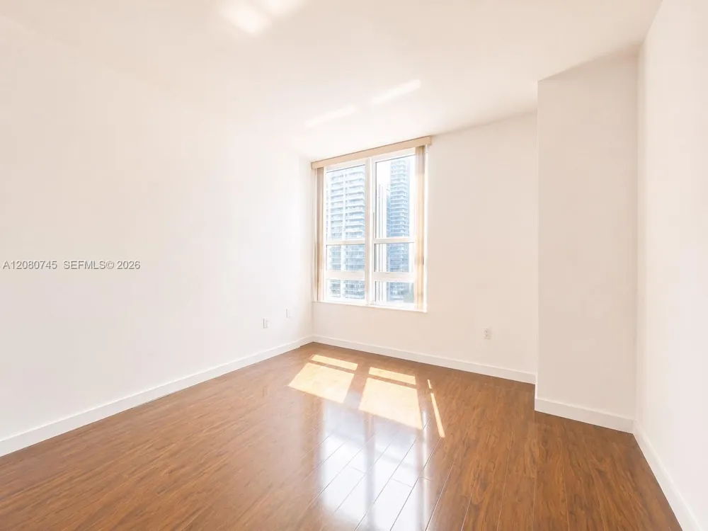 951 Brickell Ave #2407 Miami, FL 33131