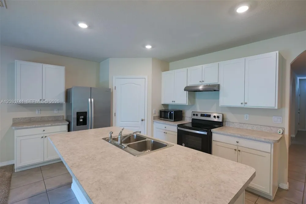660 COTULLA Dr Kissimmee, FL 34758