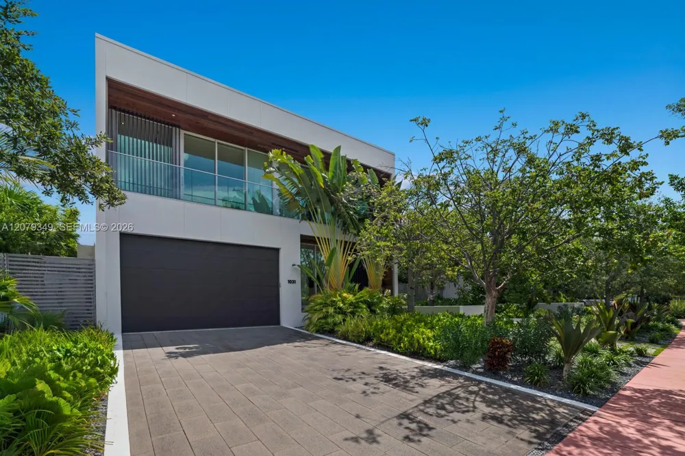 1031 W 48th St #6 Miami Beach, FL 33140